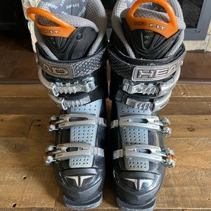 ***SOLD*** Head Edge 10.0 Gray Black and Gray Ski Boots Mondo Size 23.0-23.5